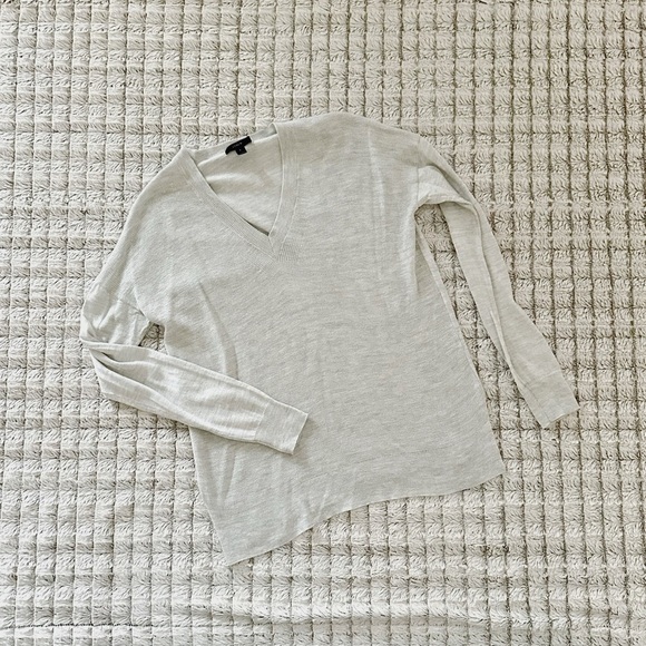 J Crew Gray V-Neck Sweater - Picture 3 of 4